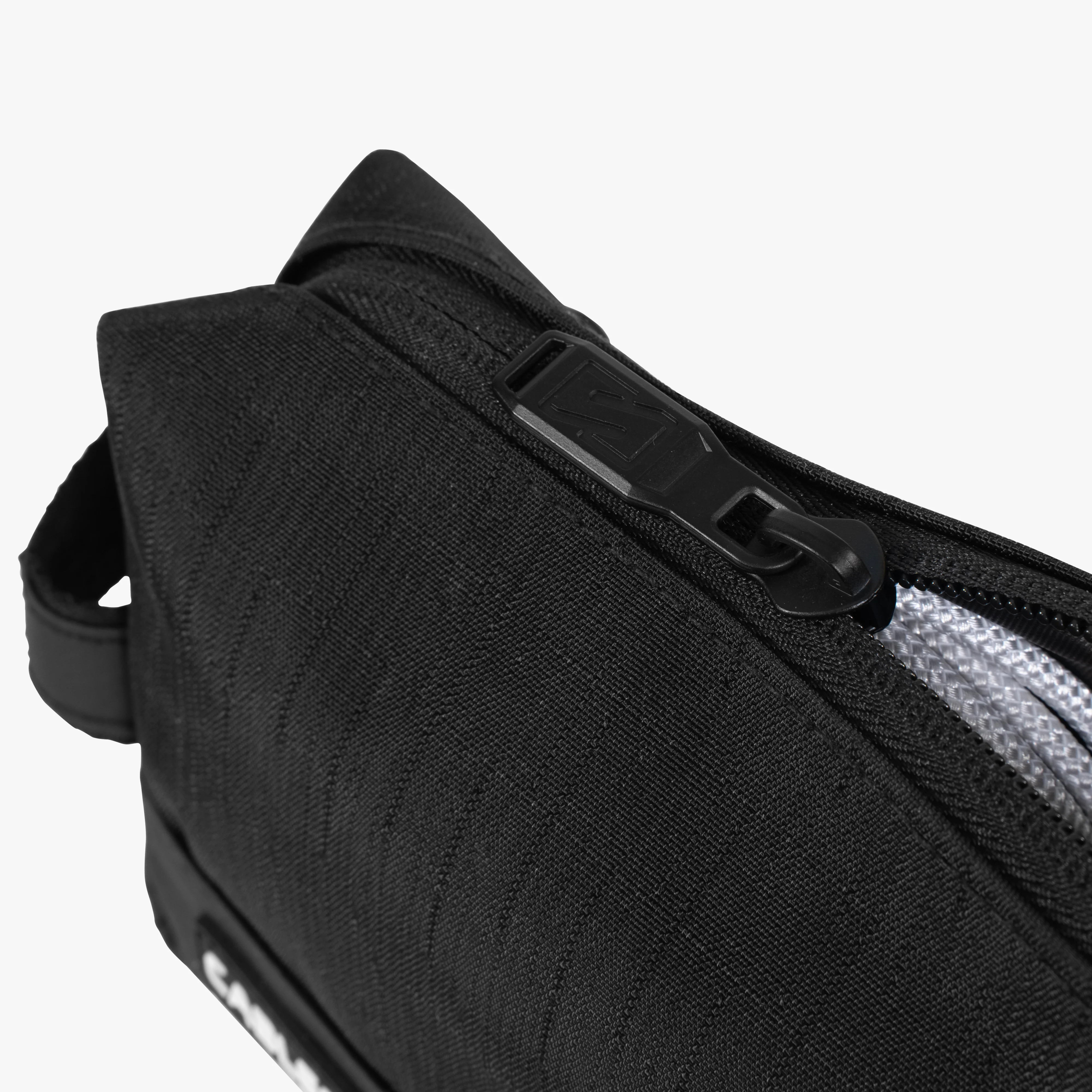 ELECTRONICS TRAVEL POUCH - Image 7